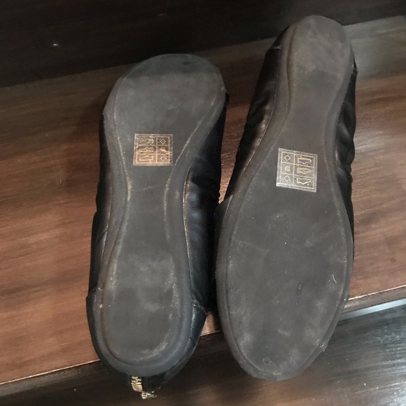 Black Flats - Picture 5 of 7